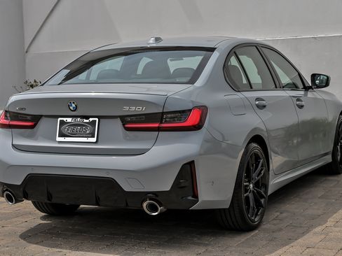 Used 2024 BMW 330i xDrive Sedan w/ M Sport Package AWD/4WD image 16