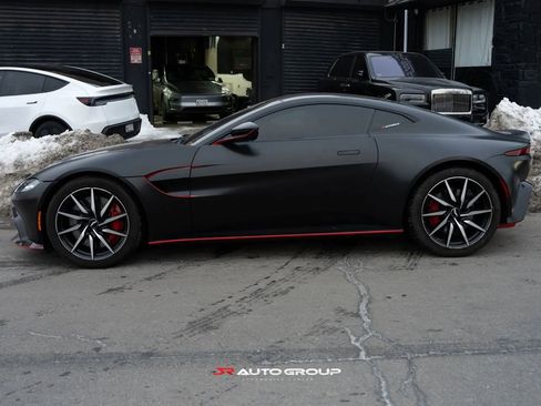 Used 2019 Aston Martin V8 Vantage Coupe RWD image 16