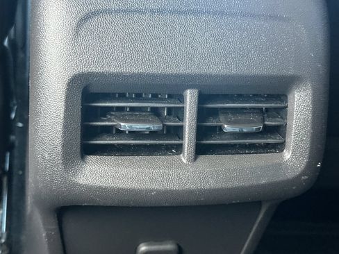 Used 2019 Chevrolet Equinox Premier FWD image 40