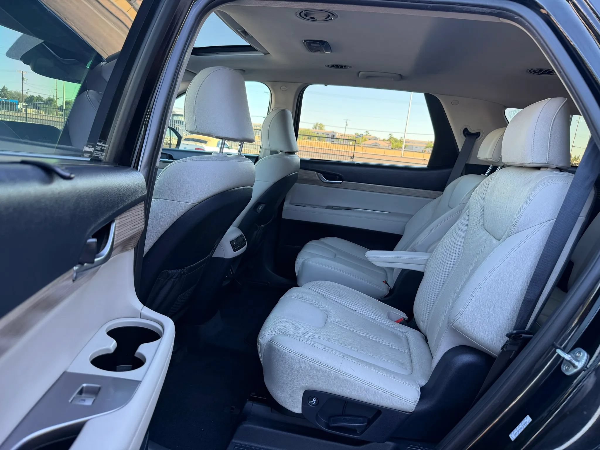 Used 2021 Hyundai Palisade SEL w/ Premium Package AWD/4WD image 25