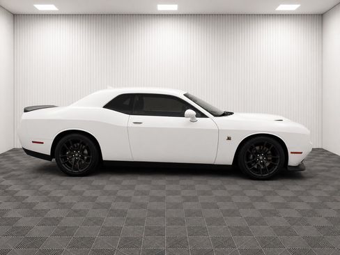 Used 2021 Dodge Challenger R/T Scat Pack RWD image 2