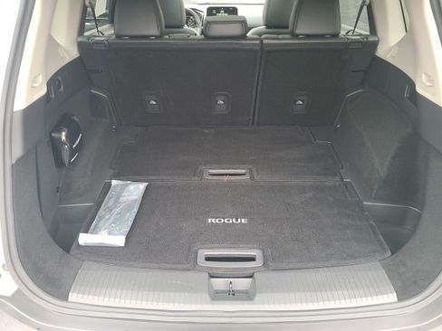 Used 2021 Nissan Rogue SL w/ Premium Package image 22