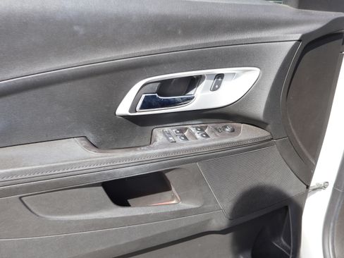 Used 2017 Chevrolet Equinox Premier w/ Enhanced Convenience Package image 22