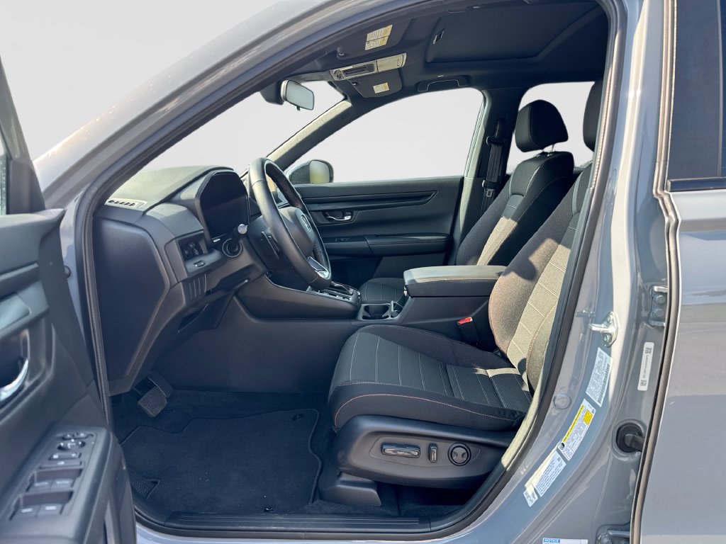 Used 2026 Honda CR-V Sport image 13
