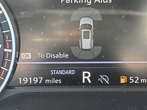 Used 2025 Nissan Pathfinder SL image 35