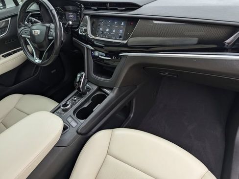 Used 2021 Cadillac XT6 Sport AWD/4WD image 35
