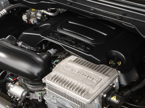 Used 2023 RAM 1500 Limited AWD/4WD image 4