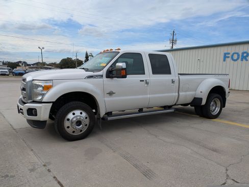 Used 2016 Ford F450 Platinum image 8