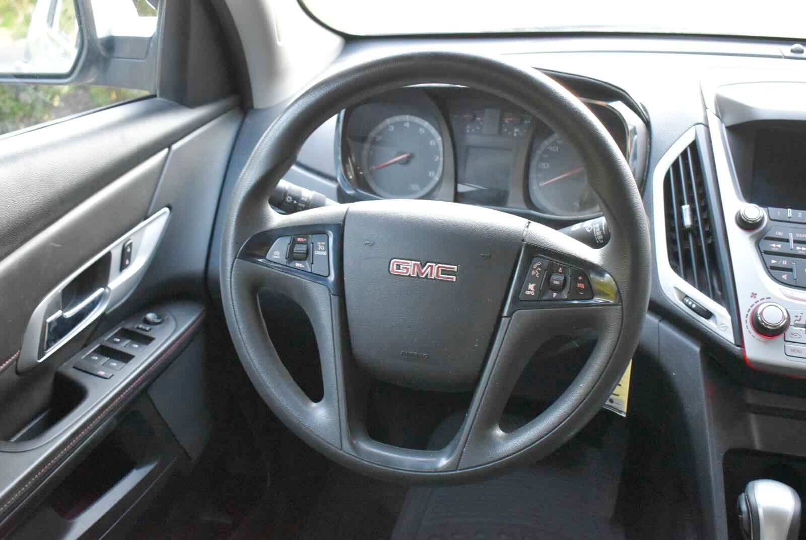 Used 2015 GMC Terrain SLE w/ LPO, Protection Package FWD image 16