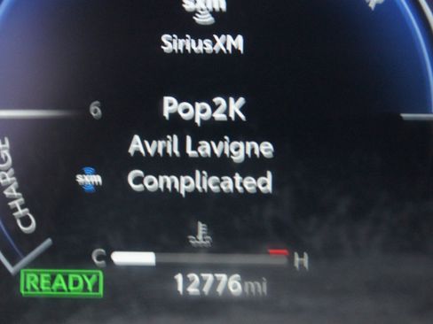 Used 2025 Toyota Highlander Platinum image 4