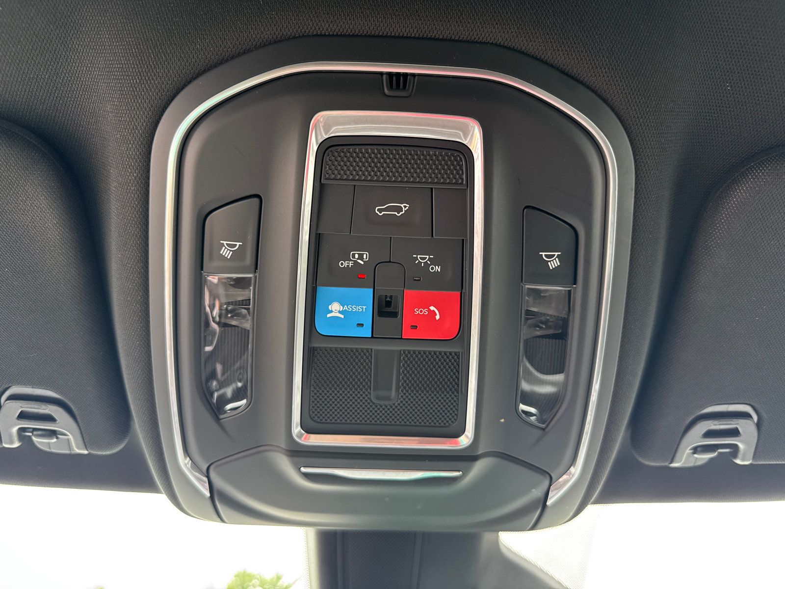 Used 2022 Jeep Wagoneer Series II AWD/4WD image 11