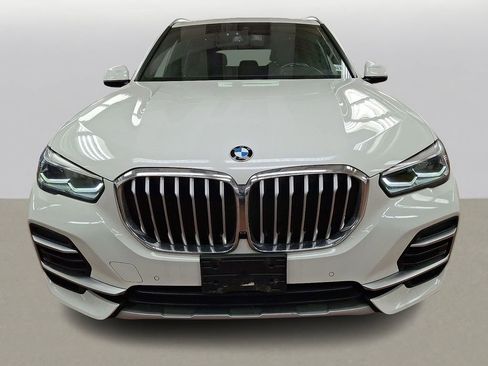 Certified 2022 BMW X5 xDrive40i w/ Premium Package image 2
