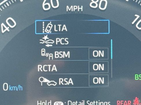 Used 2025 Toyota RAV4 XLE AWD/4WD image 18