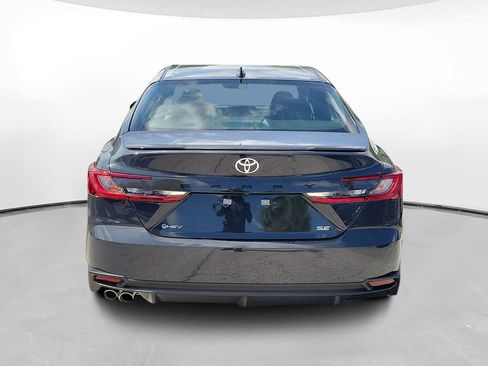 New 2026 Toyota Camry SE w/ Convenience Package FWD image 5
