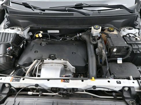 Used 2018 GMC Terrain Denali w/ Advanced Safety Package image 37