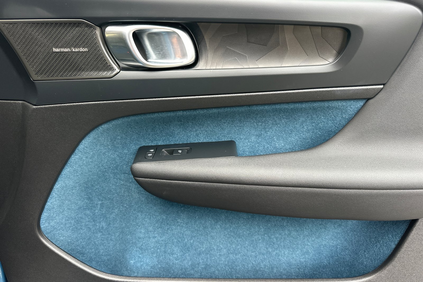 Certified 2023 Volvo XC40 Recharge Ultimate w/ Protection Package Premier AWD/4WD image 21