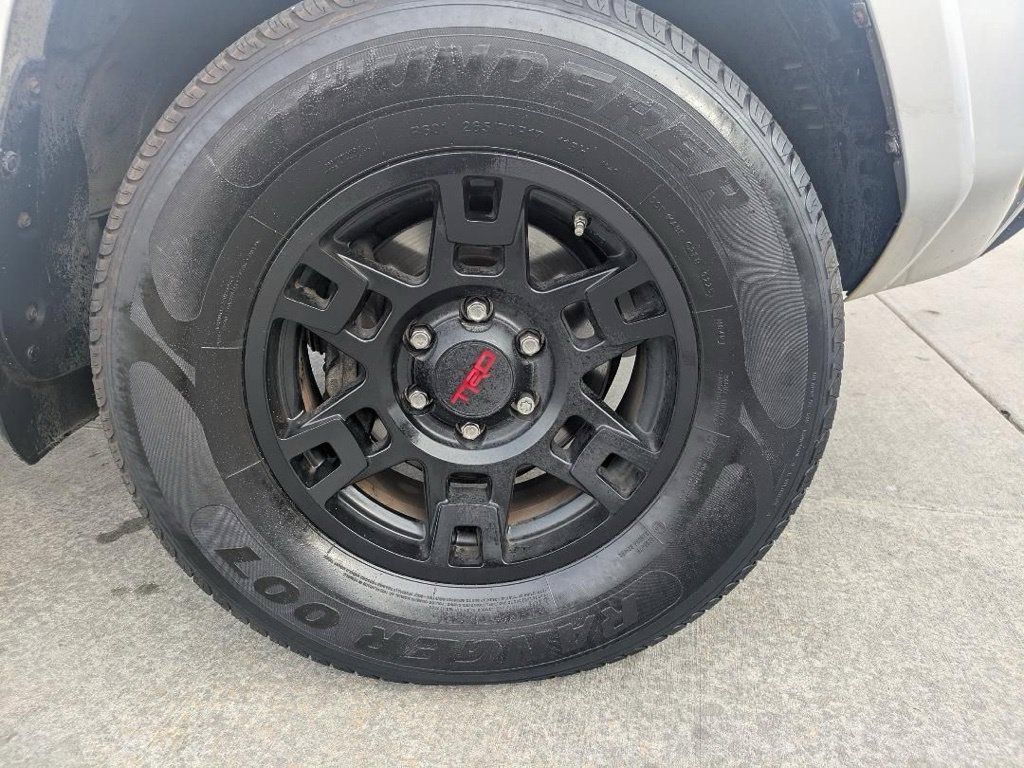 Used 2021 Toyota 4Runner Venture w/ Moonroof Package AWD/4WD image 33
