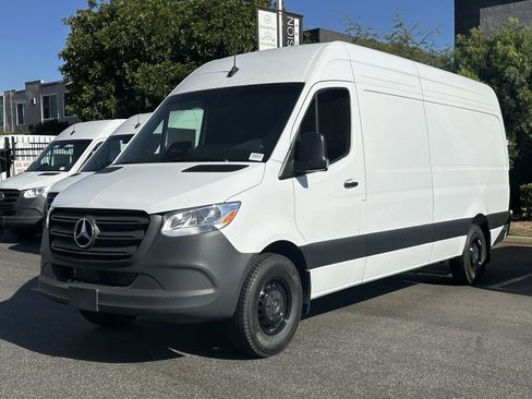 New 2025 Mercedes-Benz Sprinter 2500 image 5