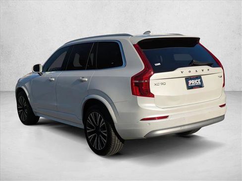 Used 2022 Volvo XC90 T6 Momentum w/ Advanced Package image 8