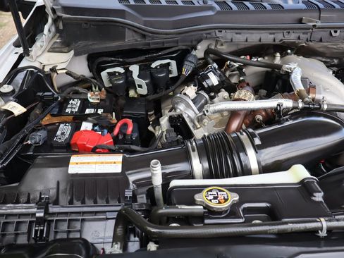 Used 2022 Ford F250 Lariat w/ Lariat Ultimate Package AWD/4WD image 38