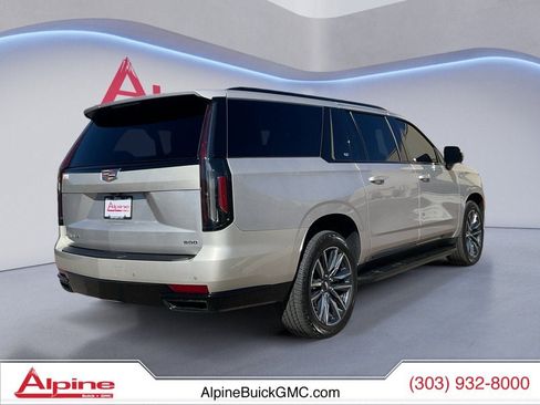 Used 2023 Cadillac Escalade ESV Sport Platinum image 5