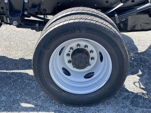 New 2026 Ford F550 2WD Regular Cab Super Duty image 21
