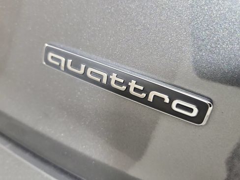 Used 2023 Audi Q5 e Prestige w/ Prestige Package AWD/4WD image 7