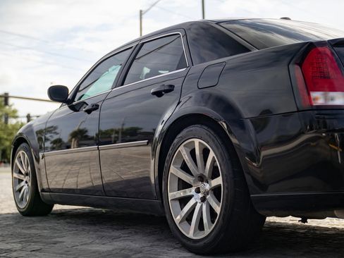 Used 2006 Chrysler 300 SRT8 w/ SRT Option Group II image 8