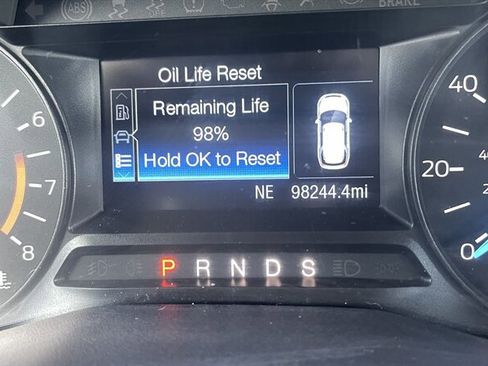 Used 2019 Ford Explorer XLT image 15