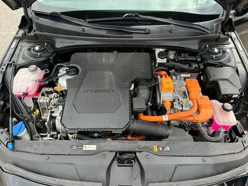 Used 2023 Hyundai Elantra Limited FWD image 30