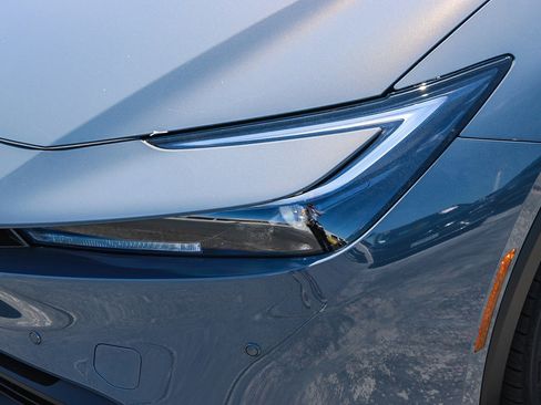 New 2026 Toyota Prius LE FWD image 5