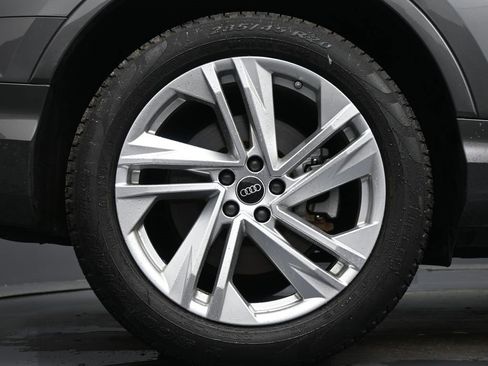 Used 2023 Audi Q7 3.0T Premium Plus image 9