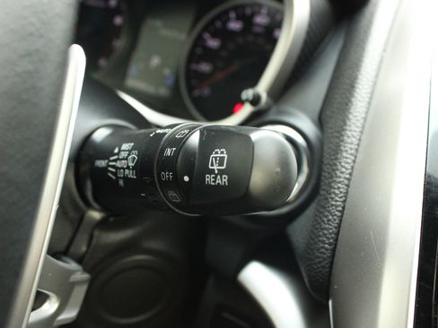 Used 2024 Mitsubishi Eclipse Cross SEL AWD/4WD image 40
