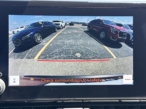 Used 2023 Toyota RAV4 LE FWD image 13