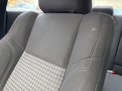 Used 2023 Dodge Charger SXT image 39