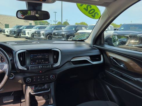 Used 2021 GMC Terrain SLE FWD image 10