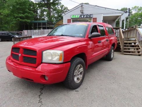 Used 2006 Dodge Dakota SLT w/ Sport Appearance Group AWD/4WD image 1