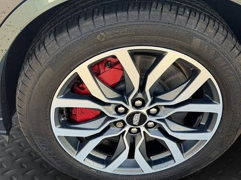 Certified 2024 Cadillac XT6 Sport w/ Technology Package AWD/4WD image 10