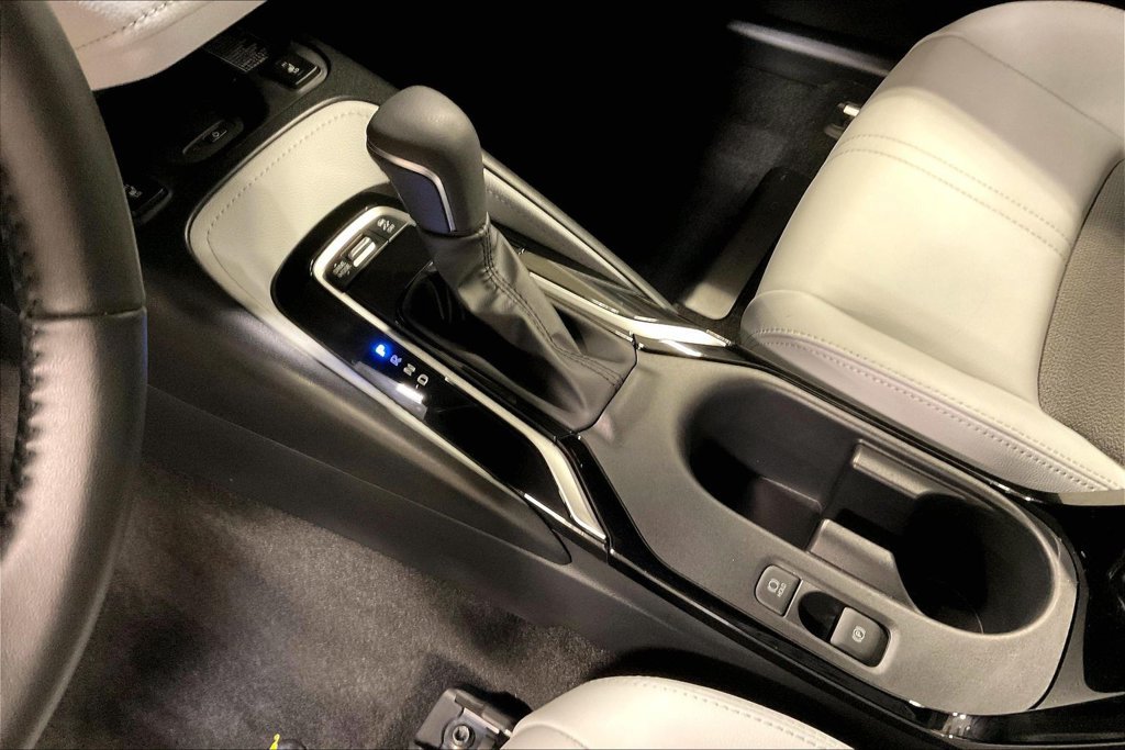 Used 2025 Toyota Corolla XSE FWD image 18