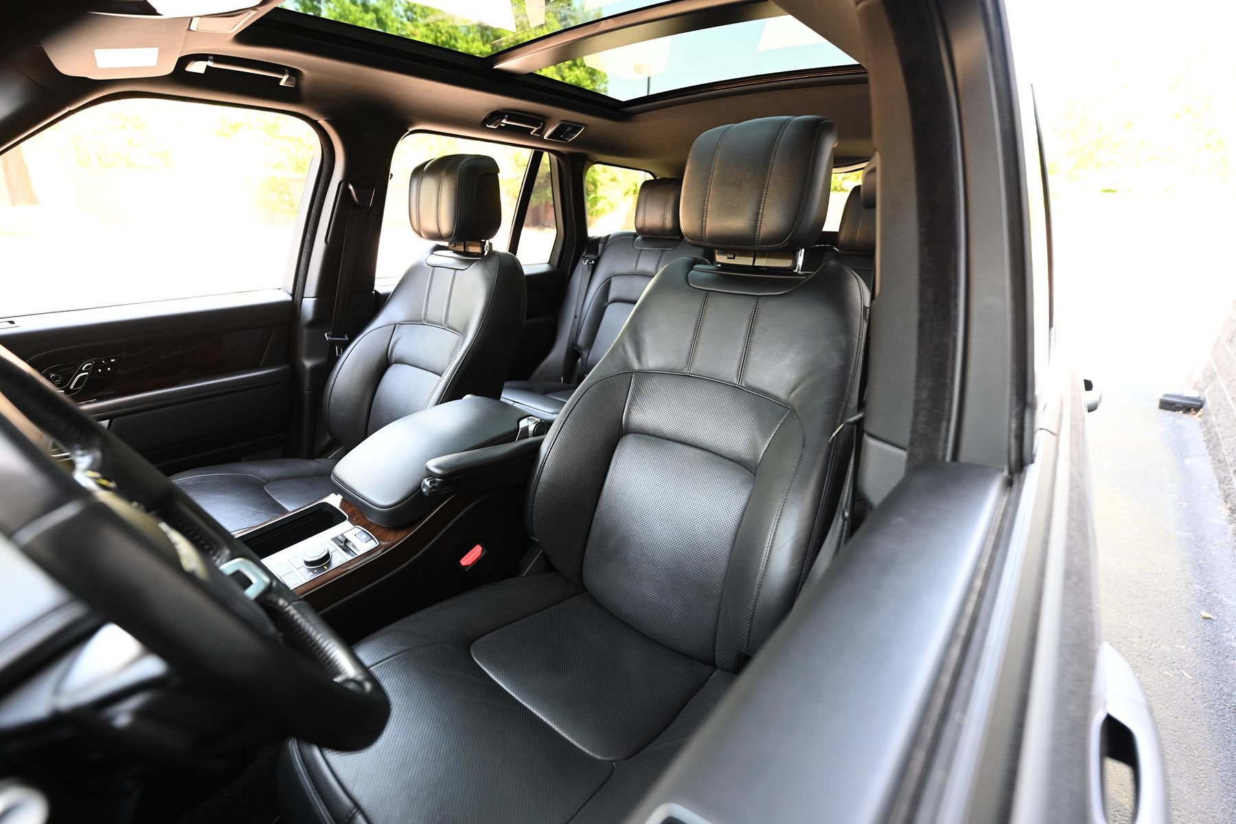 Used 2020 Land Rover Range Rover HSE AWD/4WD image 21