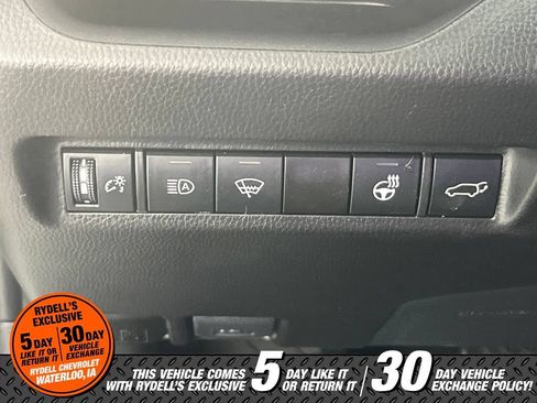 Used 2021 Toyota RAV4 XLE Premium AWD/4WD image 21