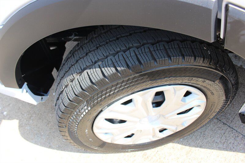 Used 2026 Ford Transit 350 XLT RWD image 32