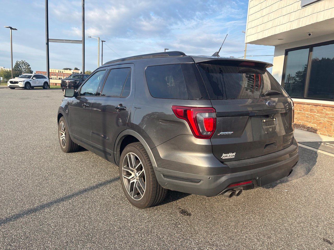 Used 2019 Ford Explorer Sport w/ Equipment Group 401A AWD/4WD image 6