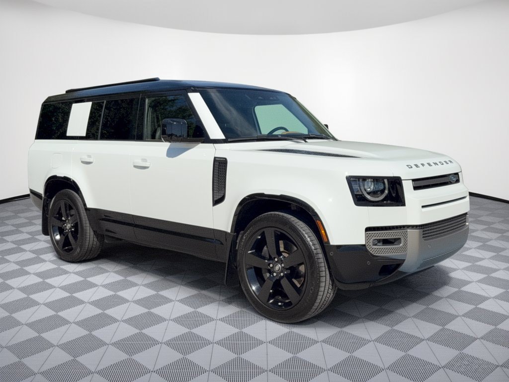Used 2024 Land Rover Defender 130 X-Dynamic SE AWD/4WD image 7