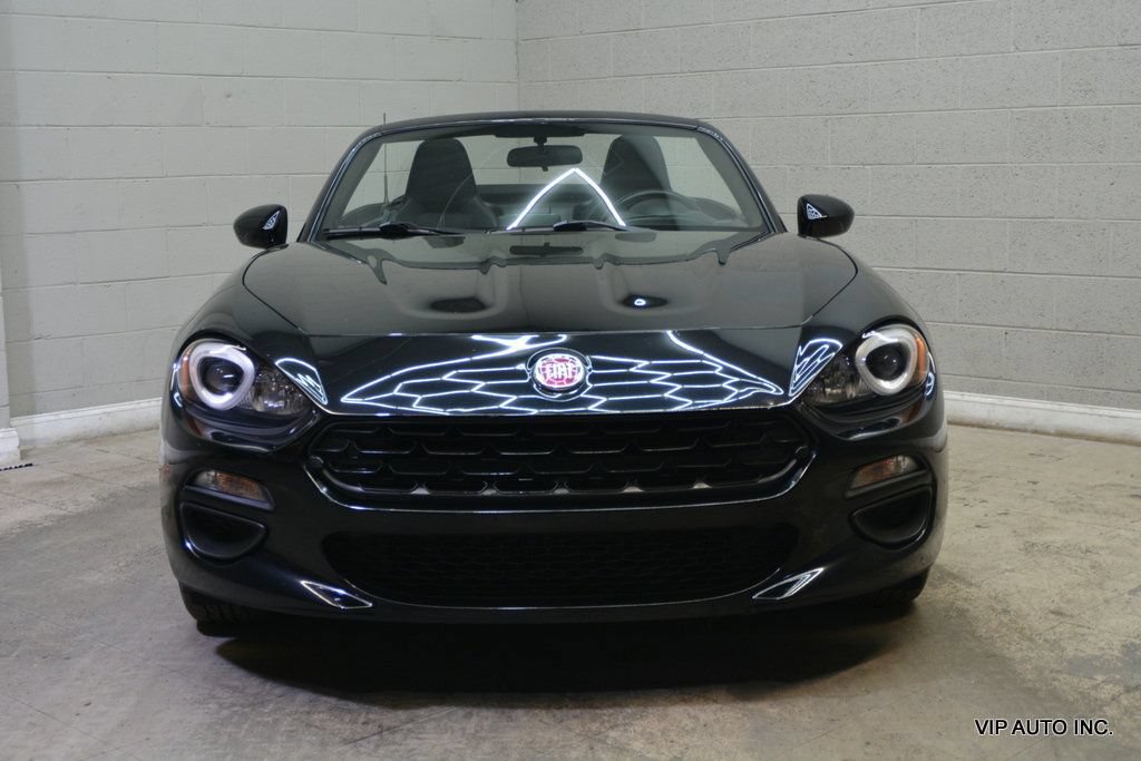 Used 2018 FIAT 124 Spider Classica w/ Technology & Siriusxm Group RWD image 15