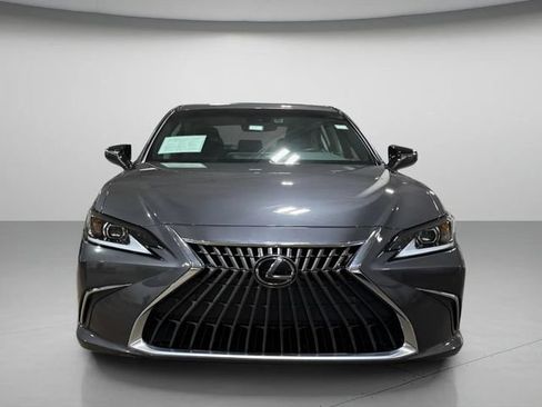 Used 2024 Lexus ES 350 w/ Premium Package FWD image 9