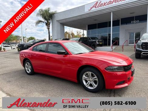 Used 2023 Dodge Charger SXT RWD image 1
