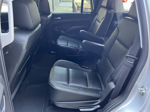 Used 2019 GMC Yukon SLT AWD/4WD image 18