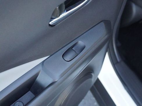 Used 2024 Nissan Kicks SR w/ SR Premium Package image 18