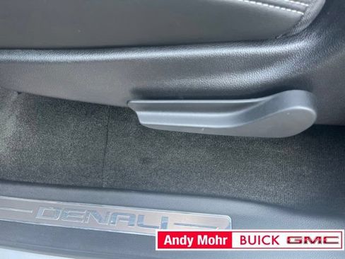 Used 2018 GMC Yukon XL Denali w/ Open Road Package AWD/4WD image 31